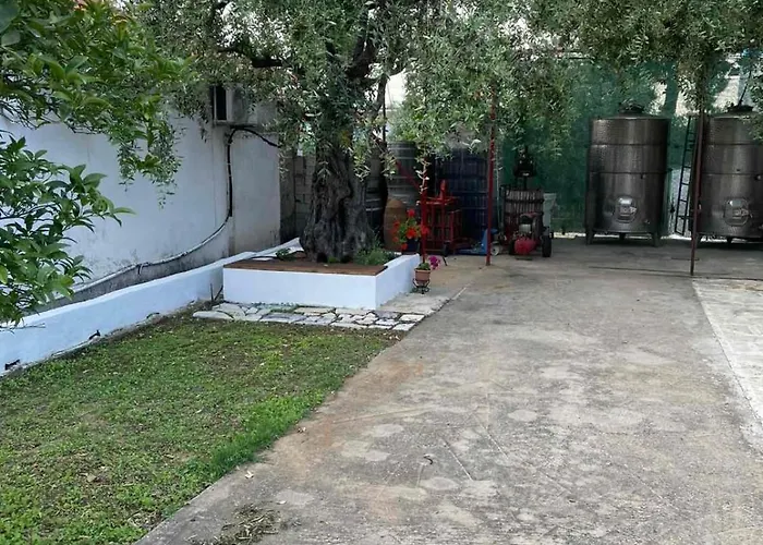 Mediterranean House 斯卡拉索提罗斯